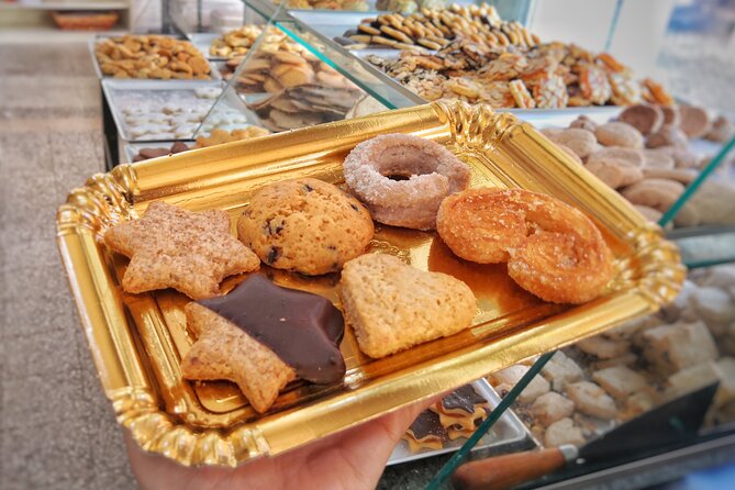Rome: Trastevere street food and history tour - small group - Stop-by-Stop: From the Jewish Ghetto to Trastevere’s First Lanes