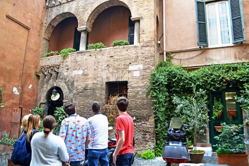 Rome: Trastevere Street Food Walking Tour with Local Expert - The Secret Stop Moment: One More Flavor Pivot Mid-Walk