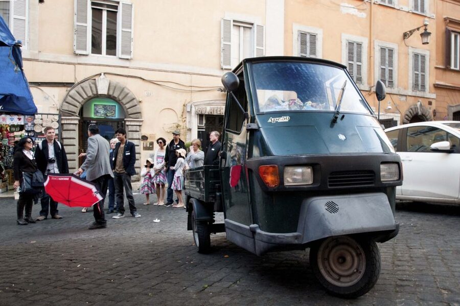 Rome: Treasures of the City 3-Hour Morning Tour - Dress code and the Wednesday/Sunday rule that can change everything