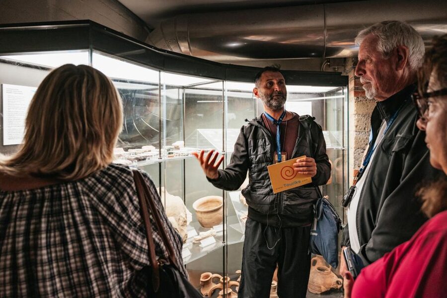 Rome: Trevi Fountain and Underground Guided Tour - Price at $41: is it good value?