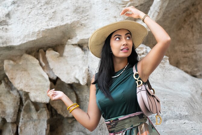 Rome: Trevi Fountain Photoshoot, Private & Early Morning - Trevi Fountain Photo Set: Professional Posing Without Stress