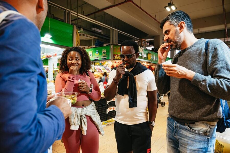 Rome: Trionfale and Prati Food and Wine Tasting Tour - What to bring so you enjoy the whole thing