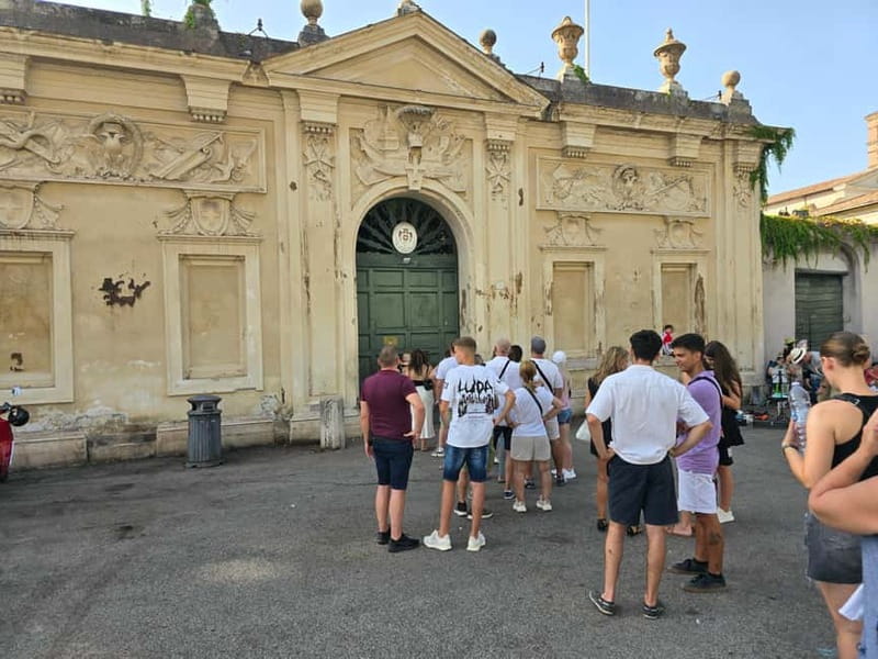 Rome: Tuk Tuk Tour of the Rome City Center - Stop 3: Mouth of Truth, short pause, fun factor included