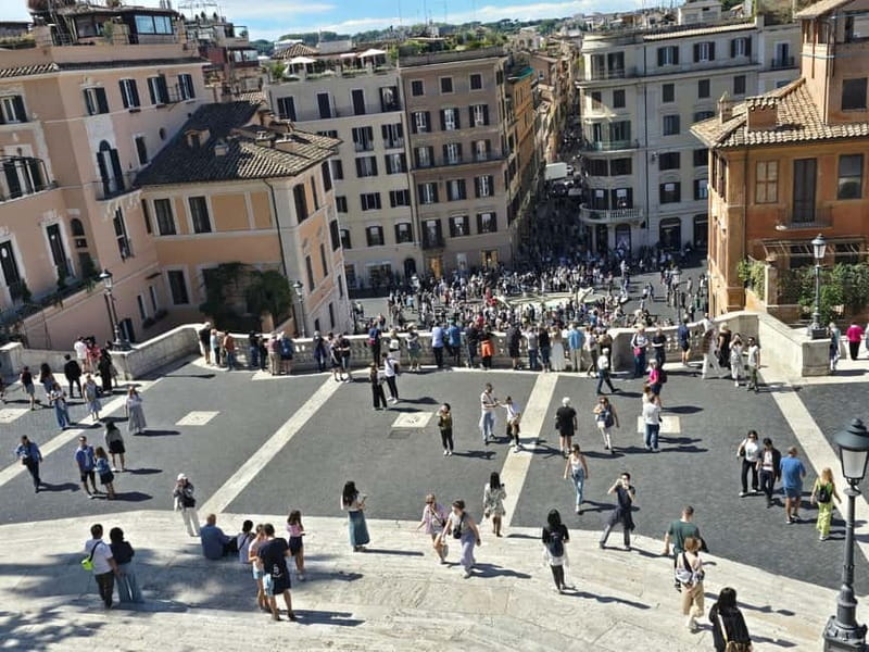 Rome: Tuk Tuk Tour of the Rome City Center - Stops 4–6: Trevi Fountain, Spanish Steps, and the Pantheon shuffle