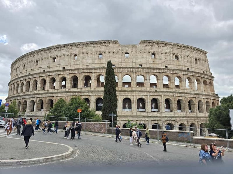 Rome: Tuk Tuk Tour of the Rome City Center - Meeting points and timing: the part people forget