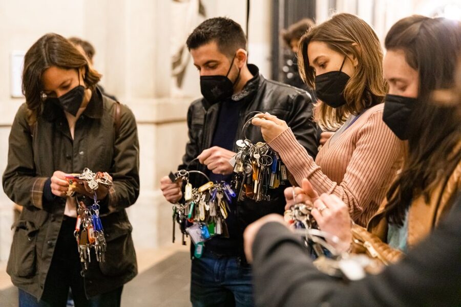 Rome: Turning the Lights on at the Vatican Museums - Cortile della Pigna breakfast: the most helpful way to end the morning
