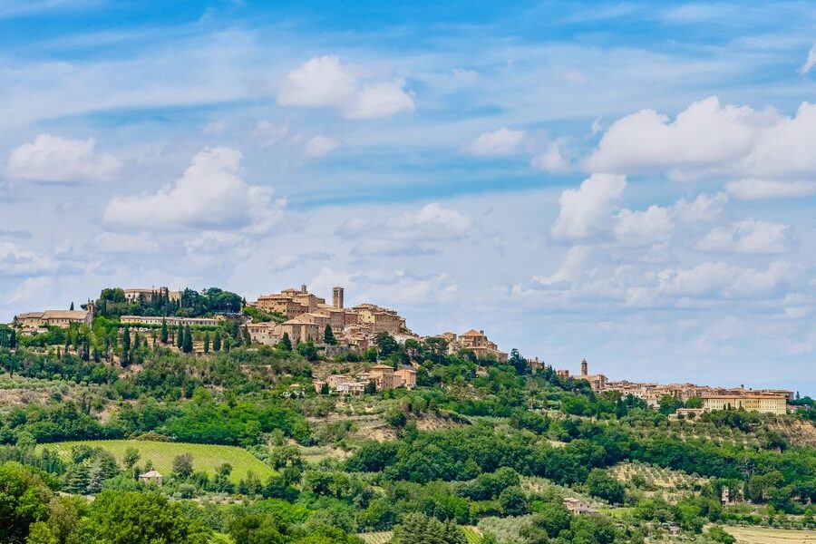 Rome: Tuscany & Montepulciano Day Trip with Lunch & Wines - Key things I’d circle on your planning map