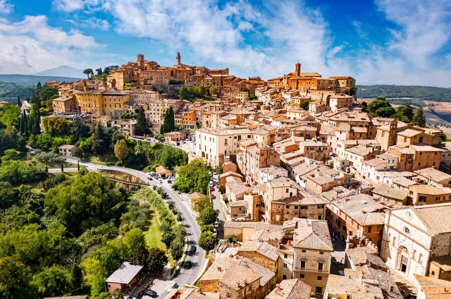 Rome: Tuscany & Montepulciano Day Trip with Lunch & Wines - Montepulciano’s medieval streets and St. Biagio’s quiet break