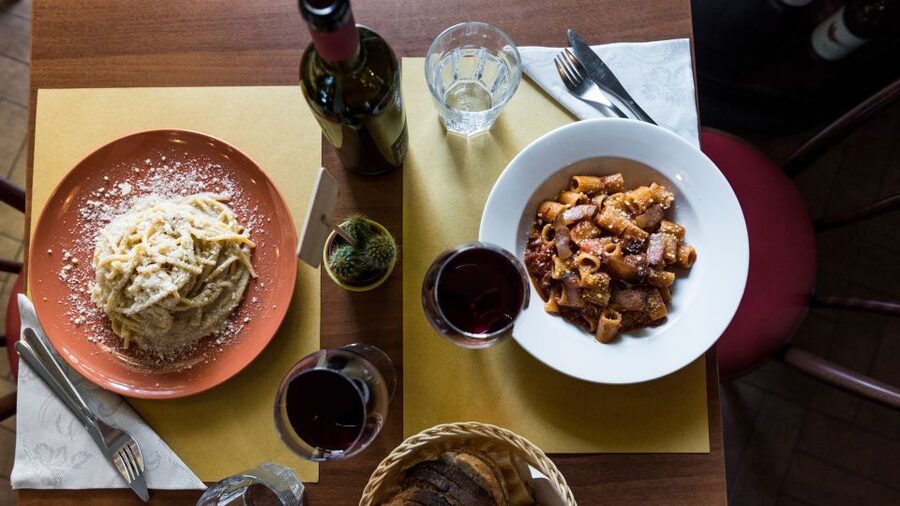 Rome: Twilight Trastevere Food Tour with Wine Tasting - How the tastings work (and why you’ll feel well fed)
