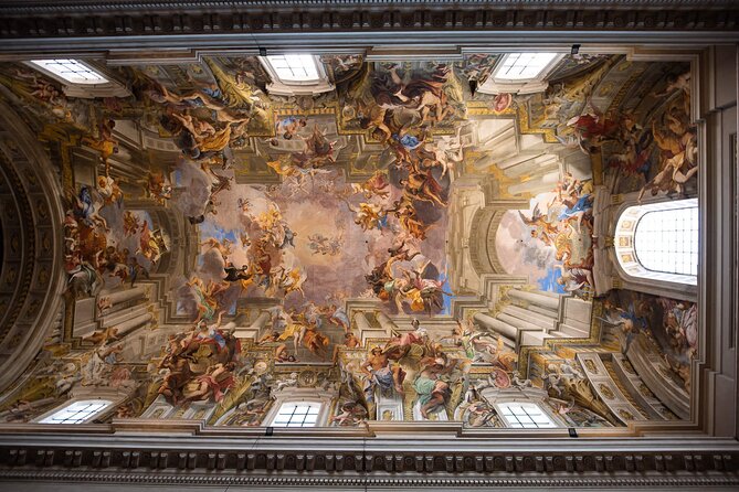 Rome underground: Piazza Navona, the Illusion Church and Pantheon - The guides: small-group storytelling that actually answers questions