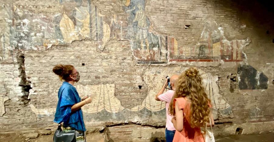 Rome: Underground Trastevere Guided Walking Tour - Trastevere’s churches feel like a time machine