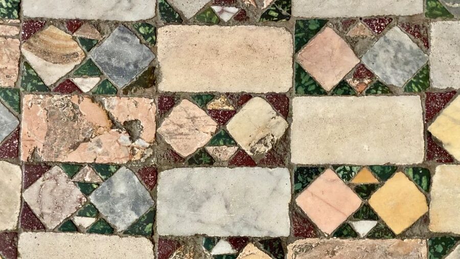 Rome: Underground Trastevere Guided Walking Tour - Santa Cecilia’s underground mosaic and the dramatic legend