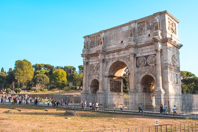 Rome Unforgettable Highlights by Golf Cart Tour - Colosseum and Piazza Venezia: Ancient Engineering, Big Urban Views