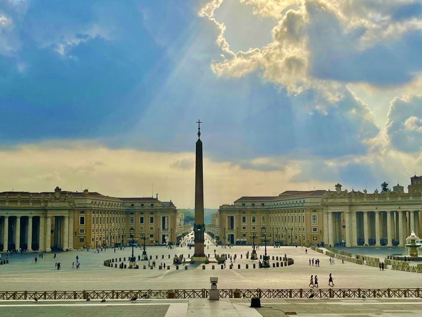 Rome: Vatican and Sistine Chapel Tour with VIP Entrance - Meeting at Viale Vaticano and getting through security without losing your day