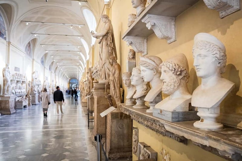Rome: Vatican Early Morning Private Tour - Meeting at Café Vaticano: starting fast without getting lost