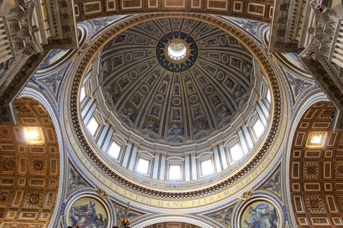 Rome: Vatican Museum, Sistine Chapel & St. Peter's Basilica - Vatican Museums route: Pine Courtyard and the gallery hits