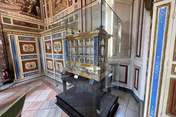 Rome :Vatican Museum, Sistine Chapel tour with Optional Basilica - Sphere con Sfera, the Maps Gallery, and the Pinecone Courtyard