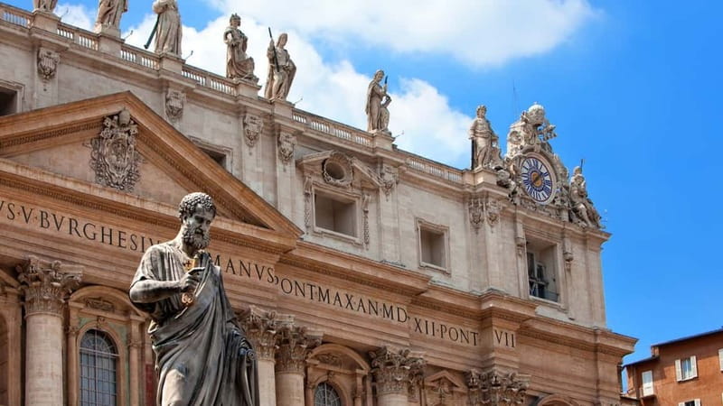 Rome: Vatican Museum Tour and Colosseum Experience - Vatican Museums: how the guide makes the size manageable