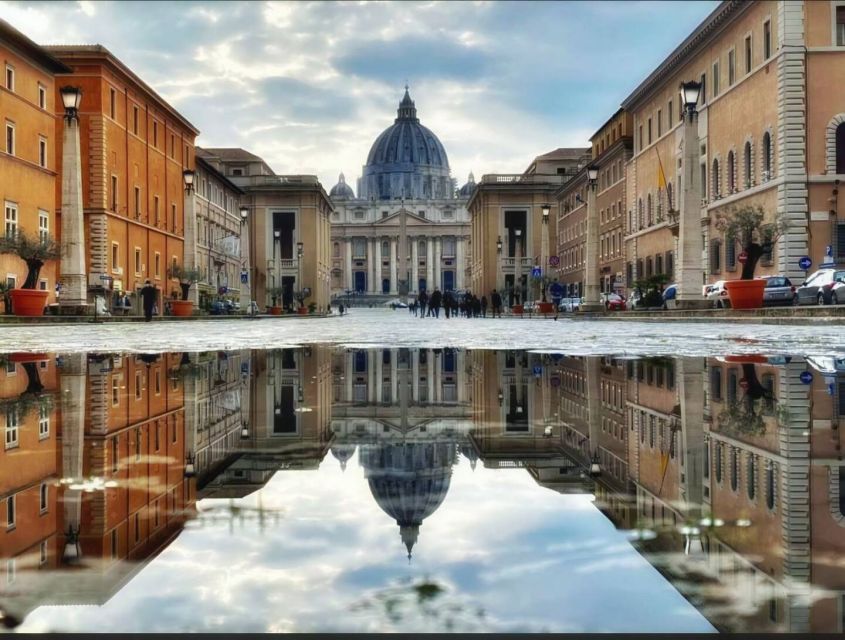 Rome: Vatican Museums and Sistine Chapel Tour with Ticket - Raphael’s Rooms and Julius II: where taste meets ambition