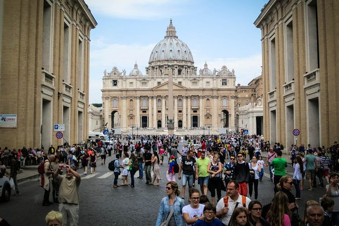 Rome: Vatican Museums Guided Tour with Entry to the St. Peter - What This Tour Gives You (and What It Doesn’t)