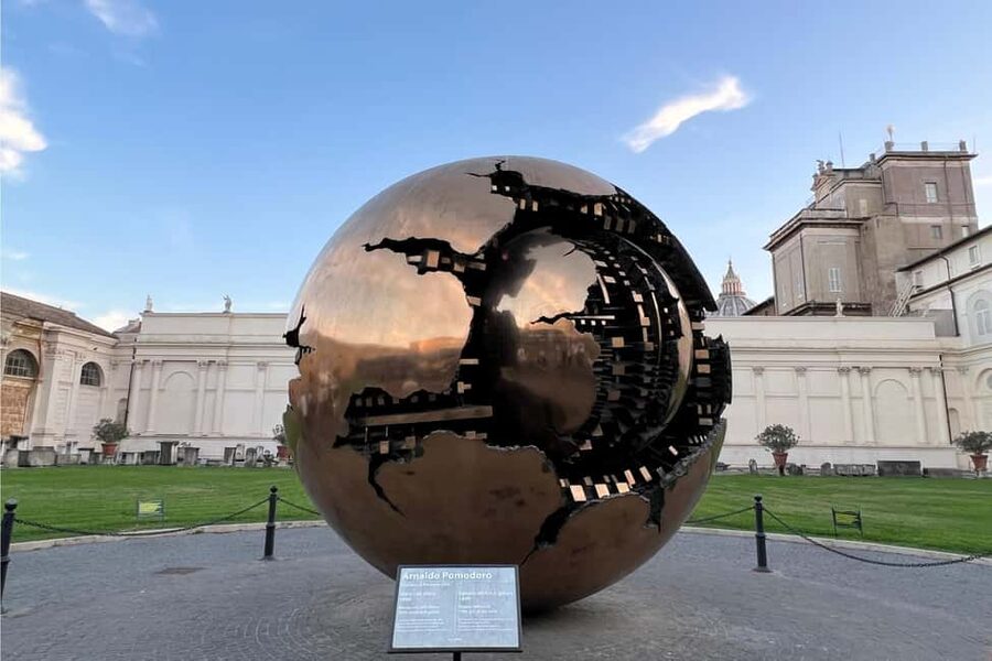 Rome: Vatican Museums, Sistine Chapel, and St. Peter's Tour - Headsets, Charging Station, and Bathroom Access: Small Stuff That Saves Your Day