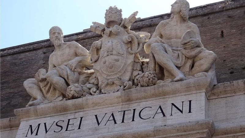 Rome: Vatican Museums & Sistine Chapel Entry Experiences - Sistine Chapel: Your Best Moves in a Crowded Room