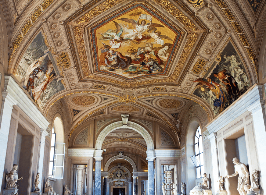 Rome: Vatican Museums & Sistine Chapel Guided Tour - Museo Pio Clementino and the statues that teach you how to look