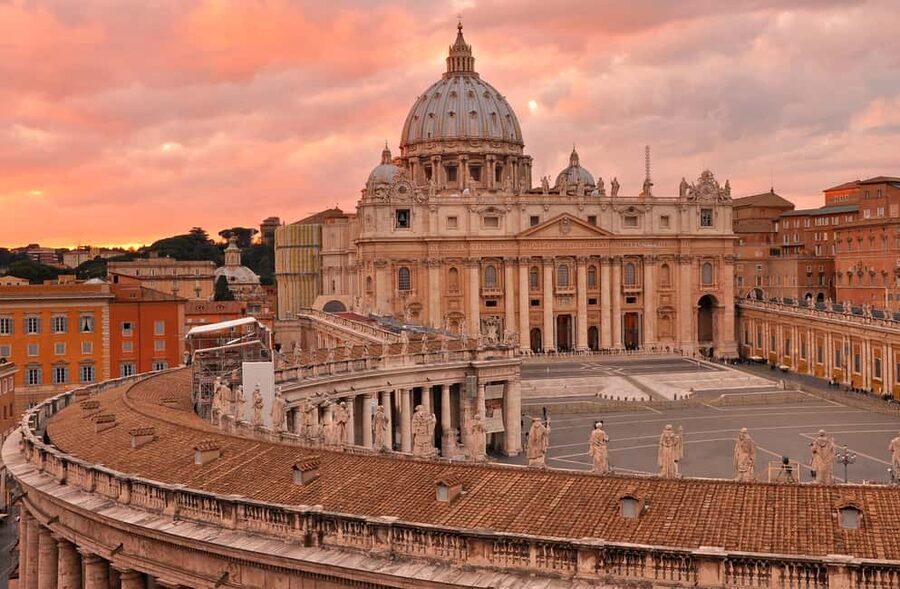 Rome: Vatican Museums & Sistine Chapel Small Group Tour - Via Tunisi 4 meeting point: what to expect before you even enter