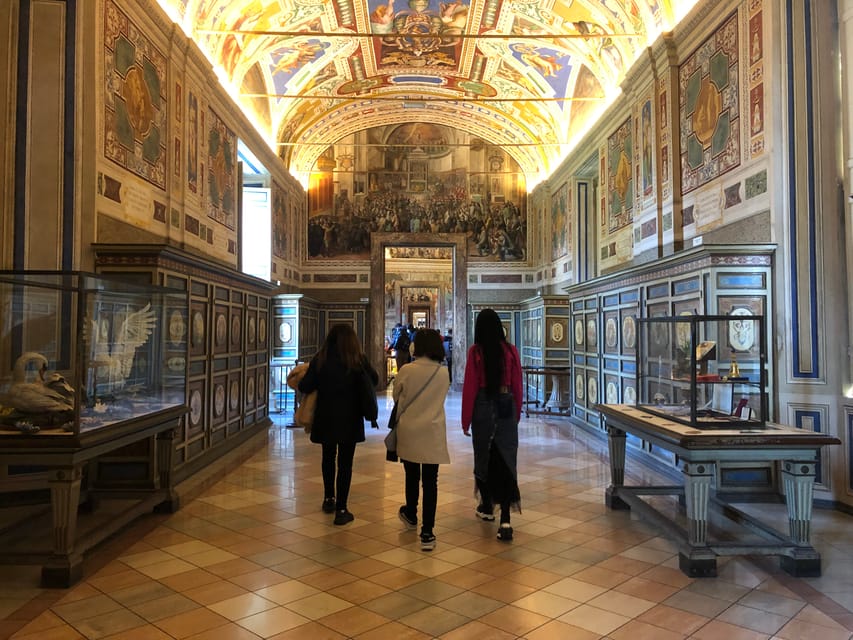 Rome: Vatican Museums & Sistine Chapel Ticket with Host - Renaissance Masterpieces You Can Target Without a Script