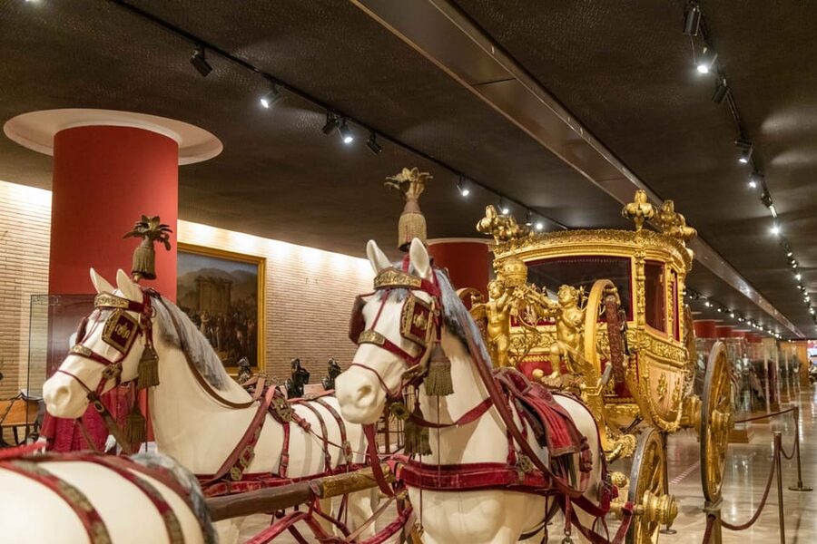 Rome: Vatican Museums & Sistine Chapel Ticket with Host - Raphael’s Rooms and the Gallery of Tapestries and Maps