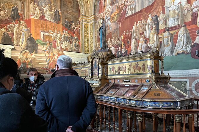 Rome: Vatican Museums, Sistine Chapel Tour and Opt Basilica Entry - Borgia Rooms and the Paul VI art thread
