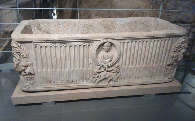 Rome: Vatican Necropolis and Via Triumphalis Guided Tour - Should you book this Vatican Necropolis and Via Triumphalis tour?