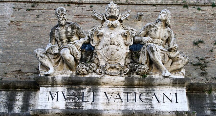 Rome: Vatican, Sistine Chapel, St. Peter Early Morning Tour - St. Peter’s Basilica with VIP-style entry: art up close, logistics handled