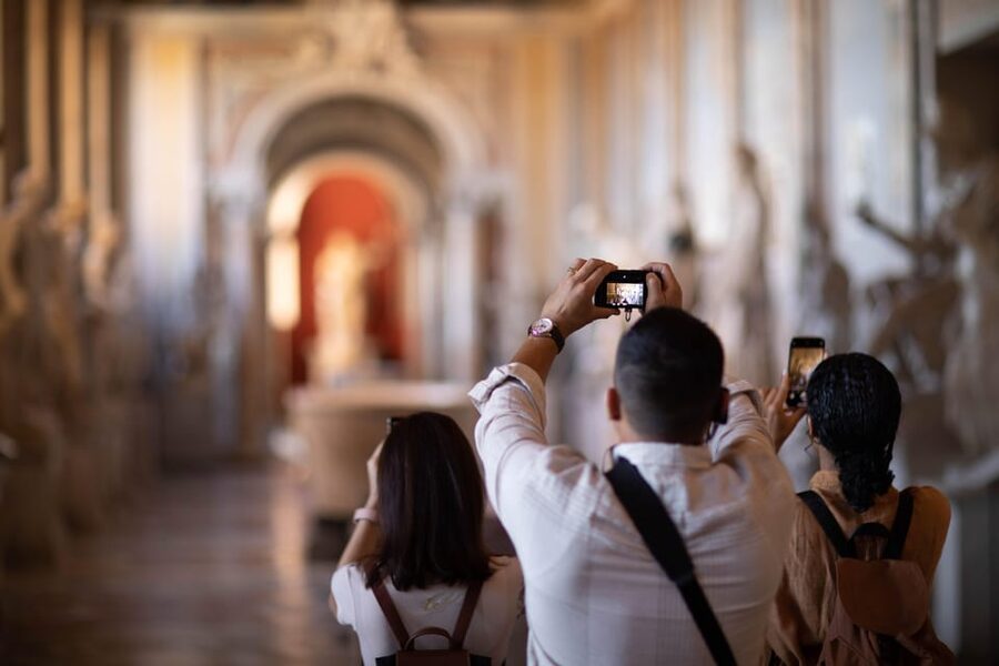 Rome: Vatican, Sistine Chapel, St. Peter's Small-Group Tour - FAQ