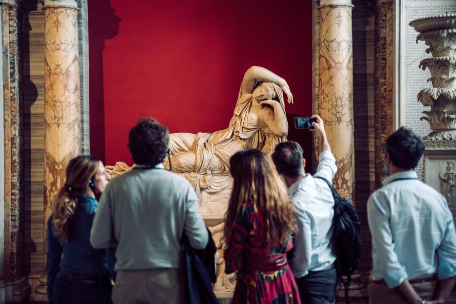 Rome: Vatican & Sistine Chapel Tour + Optional Colosseum - Timing, closures, and the 2025 Jubilee note