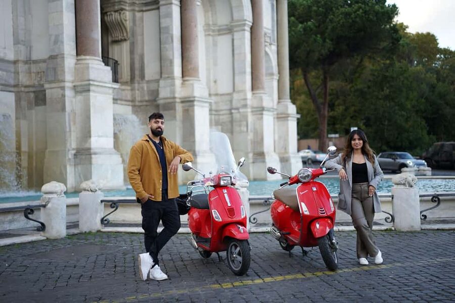 Rome: Vespa Photo Tour with City Center Pickup - Off-the-beaten-path lanes: why the route feels better than walking