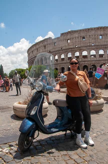 Rome Vespa: Photos, City Highlights, Sightseeing by Vespa - Meeting at Bar Venezia and the “passenger-only” setup