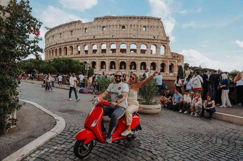 Rome: Vespa Ride in the Streets with Photography - Janiculum Hill (Gianicolo): the panoramic photo moment
