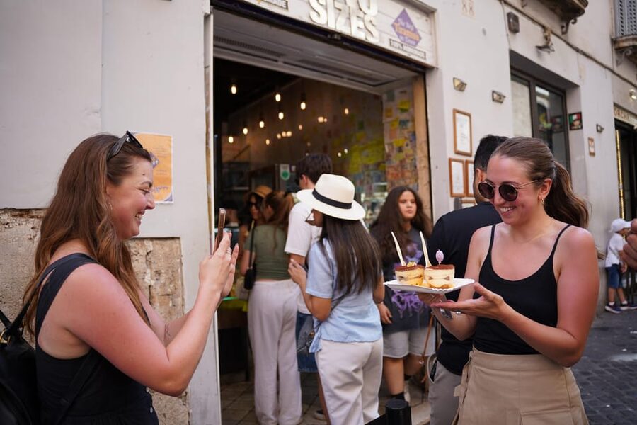 Rome: Vespa Ride with Pictures and Sweet Tastings - Meeting points in Rome: your 3 starting options