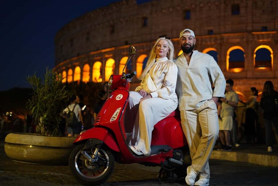 Rome: Vespa Scooter Night Tour with Pro Photographer service - Key Things to Know Before You Go