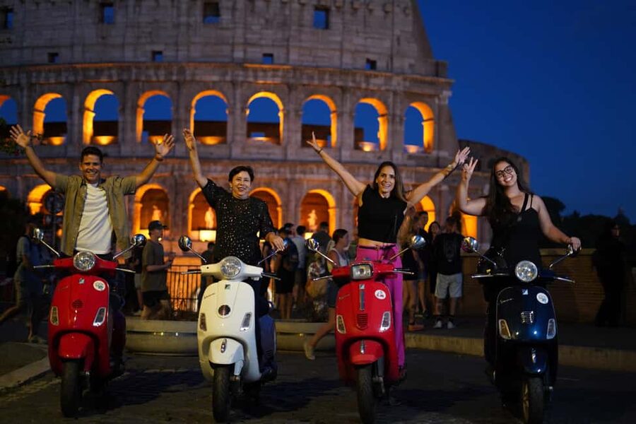 Rome: Vespa Scooter Night Tour with Pro Photographer service - Piazza Navona at Night and the Nightlife Feel