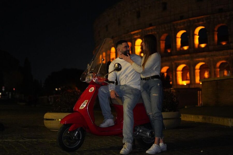Rome: Vespa Scooter Night Tour with Pro Photographer service - Why Night Changes Rome: Colosseum Lights, Piazzas, and Less Crowd Pressure