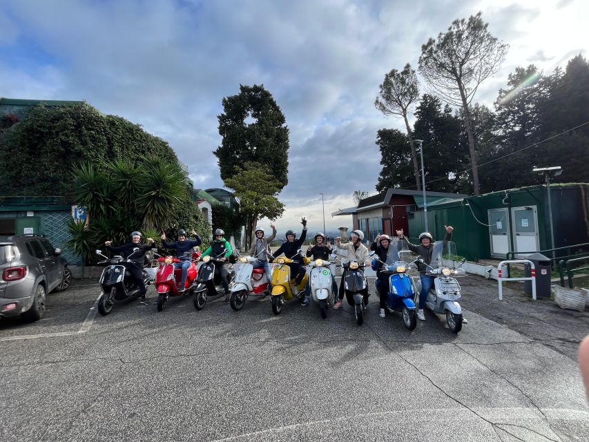 Rome: Vespa Self-Drive Tour with Gelato - Janiculum Hill and Fontana dell’Acqua Paola: the big view finish