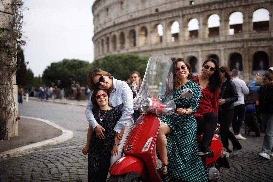 Rome: Vespa Tour with Professional Photographer - Why Rome on a Vespa Works So Well