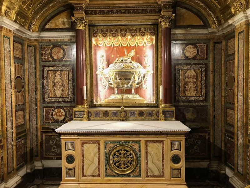 Rome: Via Crucis Pilgrim 3-Hour Walking Tour - Meeting at Santa Maria Maggiore: where the day starts and why it matters