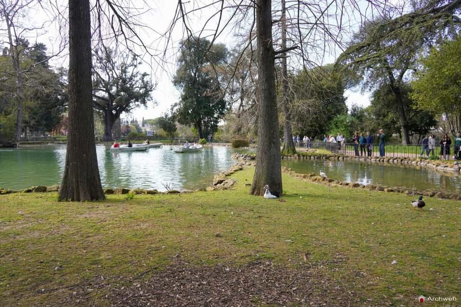 ROME: Villa Borghese Lake tour by boat with independent rowing + aperitif - Should You Book This Villa Borghese Boat + Aperitif Tour?
