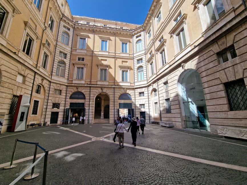 Rome: Walking Tour of World War 2 in Rome - Why a WWII walking tour makes Rome click