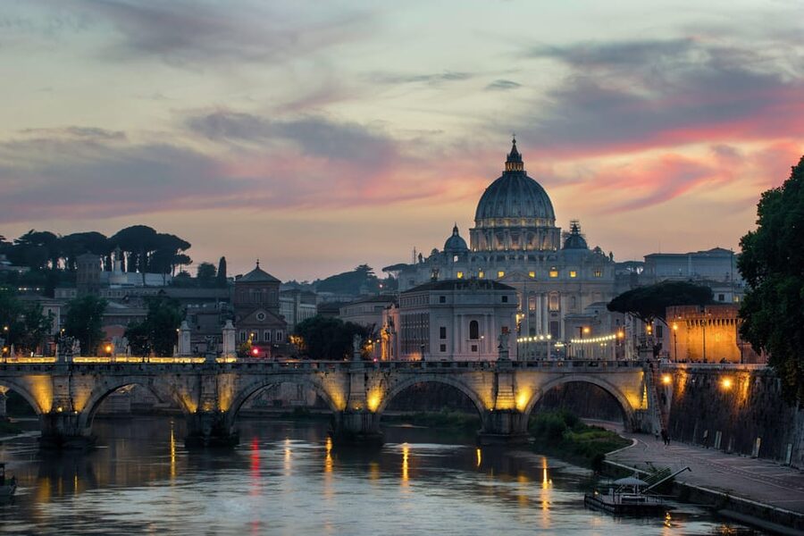 Rome: Walking Tour with Hosted Access to Vatican - Key things to know before you go