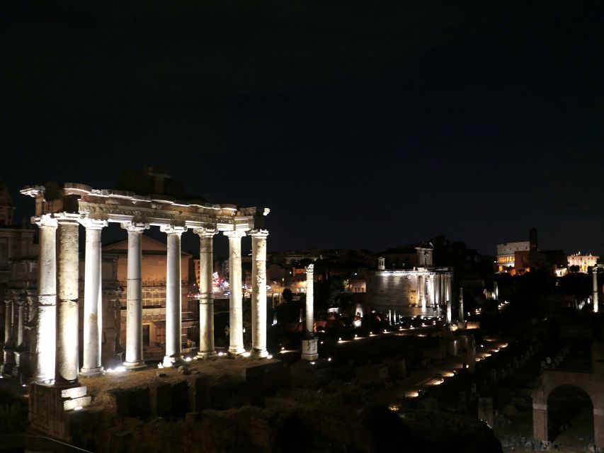 Rome: Wonders of Ancient Rome at Dusk - Meeting at Colosseo: how to find your group fast