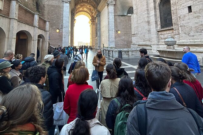 Saint Peter's Basilica Official Guided Tour - Crowds, restoration days, and what can change